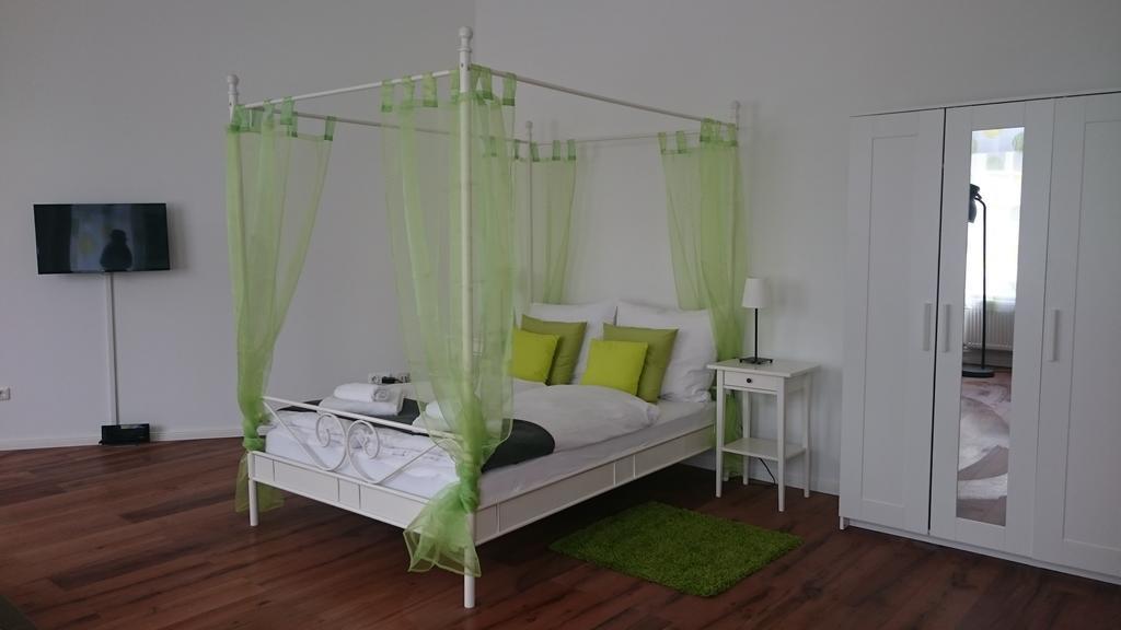 Studio Apartment Niemetzstr 51 Berlin Luaran gambar