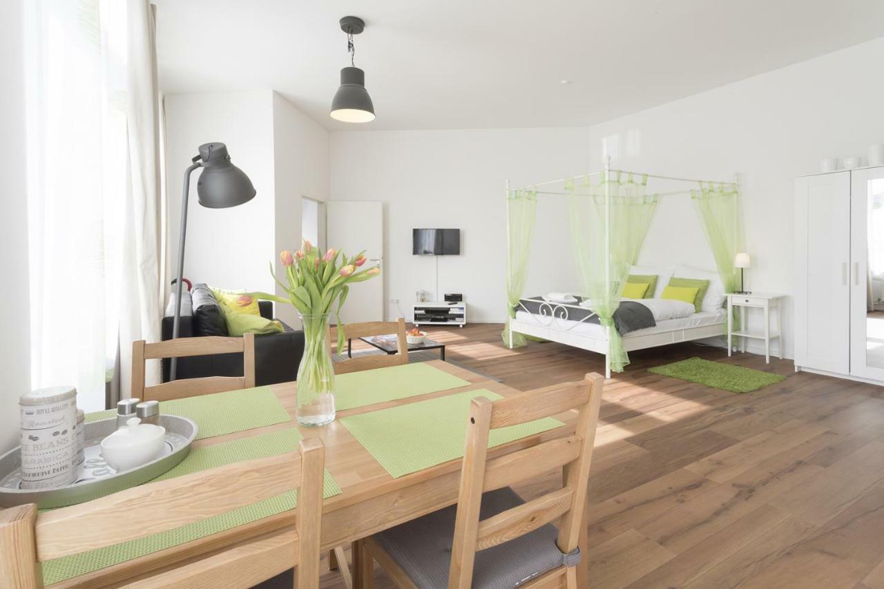 Studio Apartment Niemetzstr 51 Berlin Luaran gambar